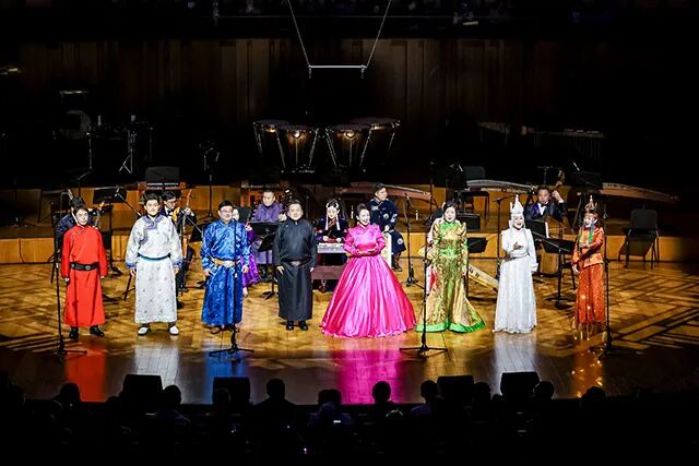 人民网：内蒙古艺术学院《北疆沃野》...